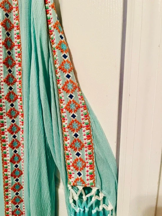 ✨ Z&L Europe Embroidered Boho Kimono Cardigan – Fringe Tassel Detail ✨ - Picture 4 of 14